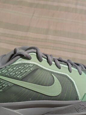 Nike Sabrina 2 LT Smoke Grey/Vapor Green Basketball FQ2174-004 Women's Size 7.5